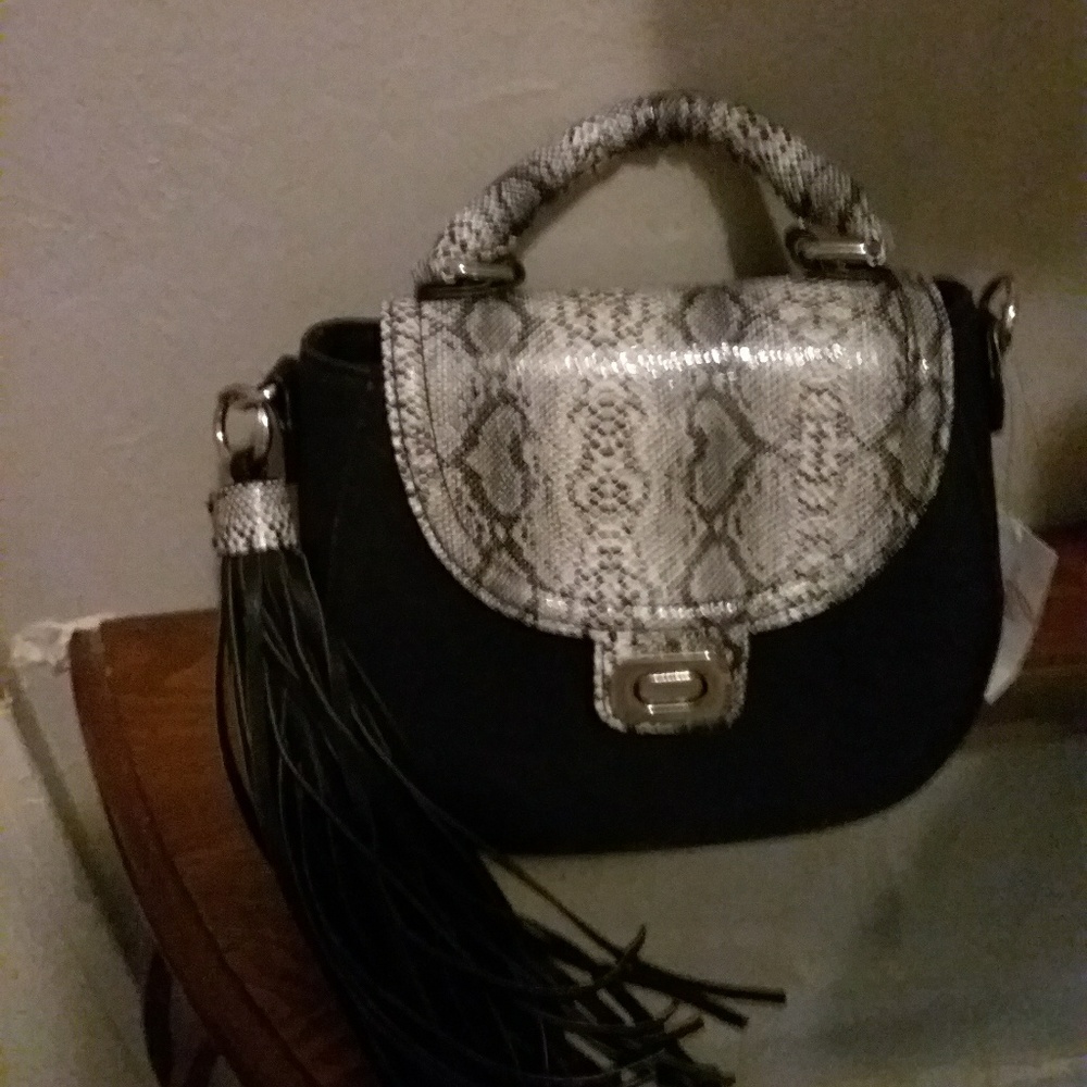 Purses - Picture 2 of 3